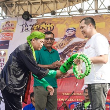 walikota banjarbaru aditya