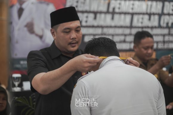 Aditya: Niatkan Kerja Ibadah Tulus Mengabdi Kepada Kota dan Masyarakat