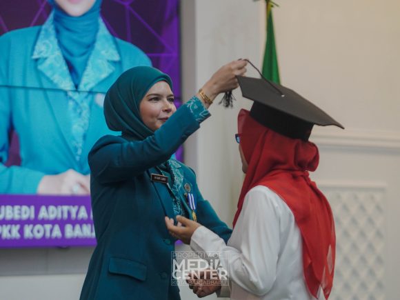 Dukung Usaha Salon, Aditya Arahkan ASN Gunakan Jasa Mereka