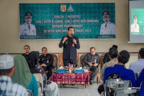 wali kota banjarbaru aditya