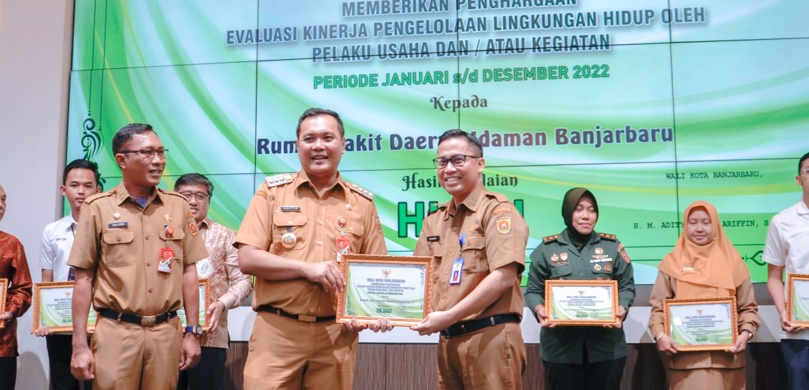 Bagus Kelola Lingkungan Hidup, Aditya beri Penghargaan Kepada Pelaku Usaha dan Kegiatan