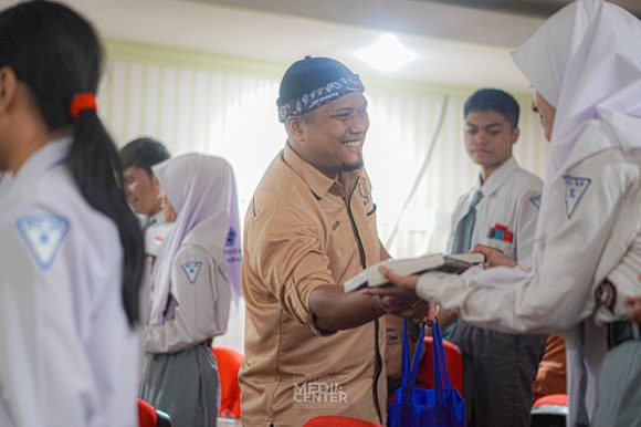 Slamet Riyadi ingin Perpustakaan Menjadi Pusat Rekreasi Keluarga