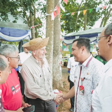 WhatsApp Image 2023-11-23 at 11.22.24 AM Aditya Ngobrol bersama Guru Olahraga dan Mahasiswa Australia