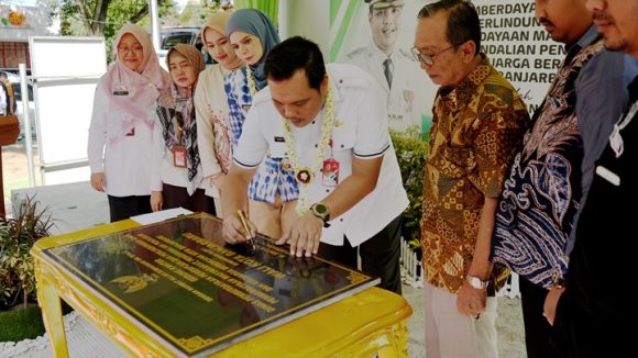 Aditya: Kantor Baru DP3APMP2KB, Mudah-Mudahan Semangat Untuk Melayani dan Mengabdikan Diri Untuk Masyarakat Lebih Besar Lagi.