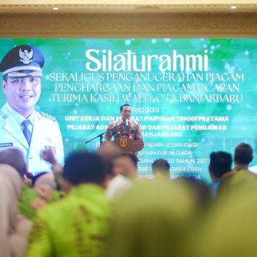 Aditya Berikan Piagam Penghargaan Kinerja Kepada 607 ASN, Dan Juga Umumkan Kenaikan TPP.