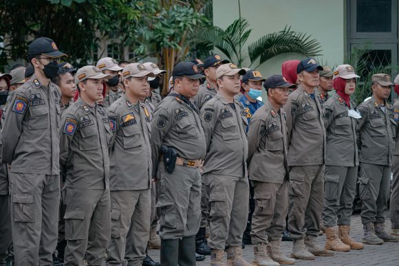 SATPOL PP Banjarbaru Bongkar Kandang Babi Tidak Berijin