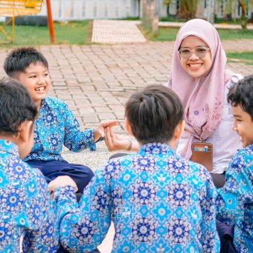 Berkumpul dan Bersenang-senang di Taman Mawar Banjarbaru