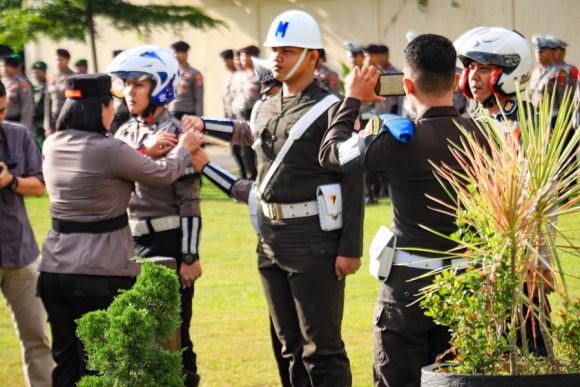 POLRES Banjarbaru Gelar Apel Pasukan Operasi Ketupat Intan 2024