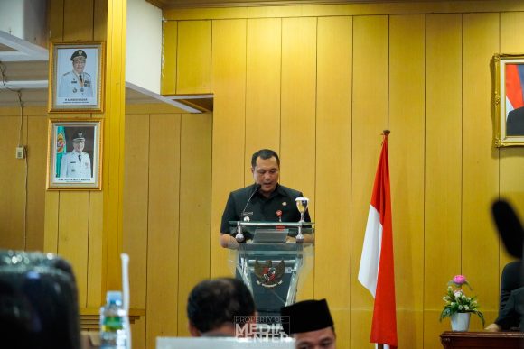 Rapat Paripurna DPRD Kota Banjarbaru Bahas 3 Raperda Inisiatif