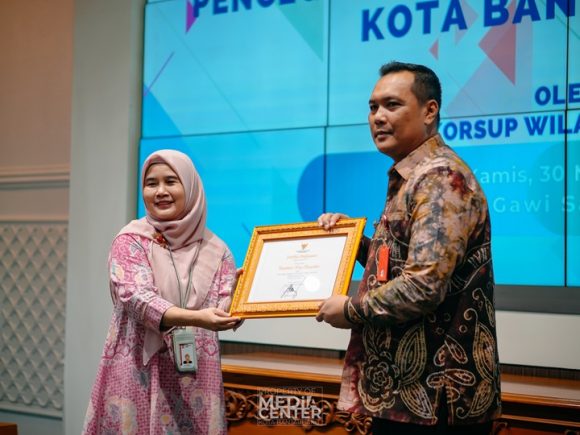 Pemko Banjarbaru Raih Penghargaan MCP KPK Tertinggi di Kalsel, Bukti Serius Dalam Pencegahan Korupsi.