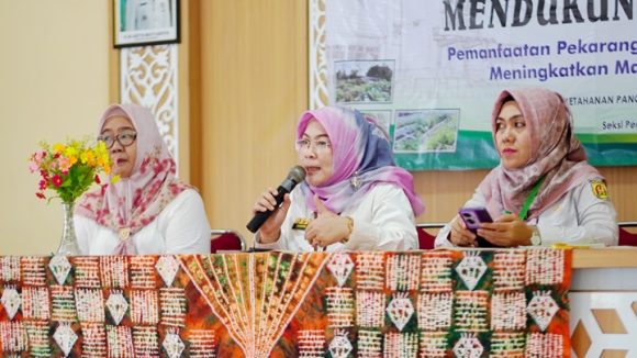 Mendukung Urban Farming: Pemanfaatan Pekarangan sebagai Upaya Meningkatkan Makan Sehat B2SA di Kelurahan Cempaka