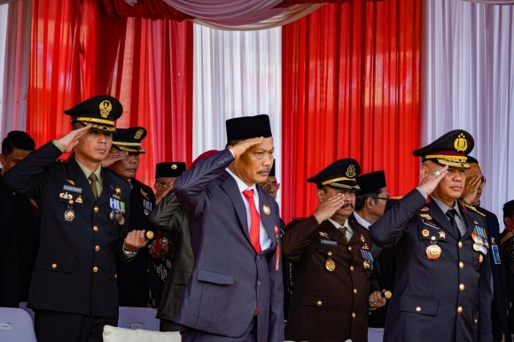 Wartono di Upacara Hari Bhayangkara ke -78