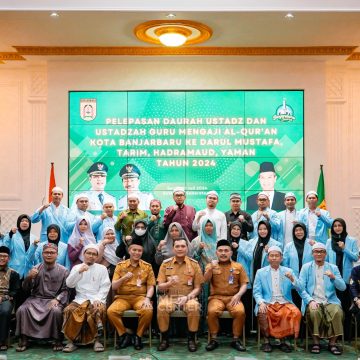 WhatsApp Image 2024-07-01 at 17.06.28 Lagi, 30 Ulama Banjarbaru Diberangkatkan ke Hadramaut Yaman untuk Daurah