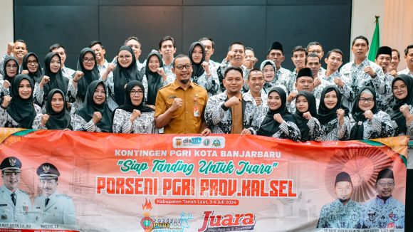 Lepas Kontingen Porseni PGRI, Banjarbaru Siap Bersaing