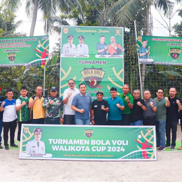 Aditya Resmikan Turnamen Bola Voli Wali Kota Cup 2024 Kota Banjarbaru