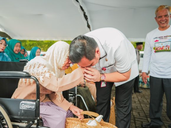 Bantuan Homecare Lansia di Loktabat Selatan