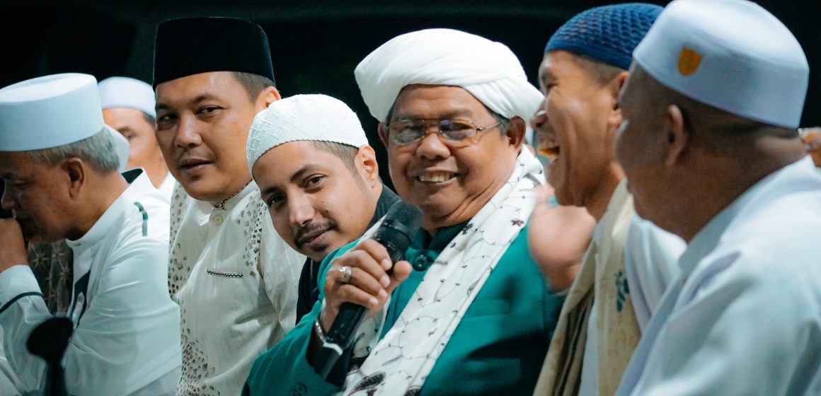 Semarakkan Tahun Baru Islam, Kelurahan Palam Gelar Tabligh Akbar Hadirkan KH. Bahran Jamil