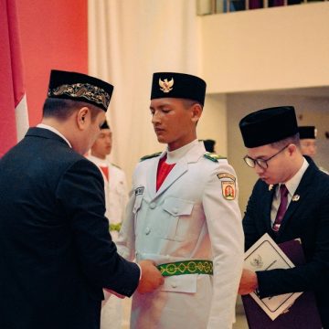 1723779851058e Wali Kota Aditya Kukuhkan Paskibraka Kota Banjarbaru 2024