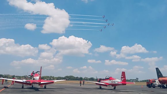 Sjamsudin Noor Open Base Hiasi Langit Banjarbaru