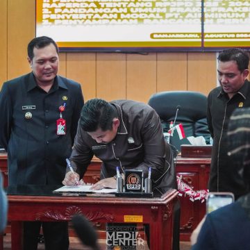 WhatsApp Image 2024-08-01 at 14.37.27_30eaa633 DPRD Kota Banjarbaru Diskusikan RPJPD dan Penyertaan Modal PDAM