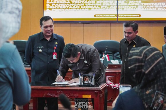 DPRD Kota Banjarbaru Diskusikan RPJPD dan Penyertaan Modal PDAM