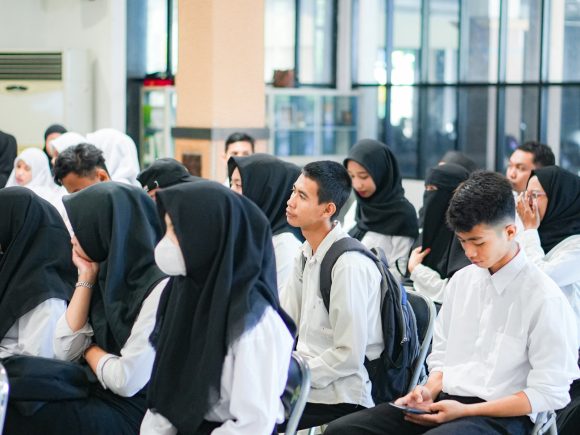 Pelatihan Komputer Tingkatkan Keterampilan Warga Belajar Banjarbaru