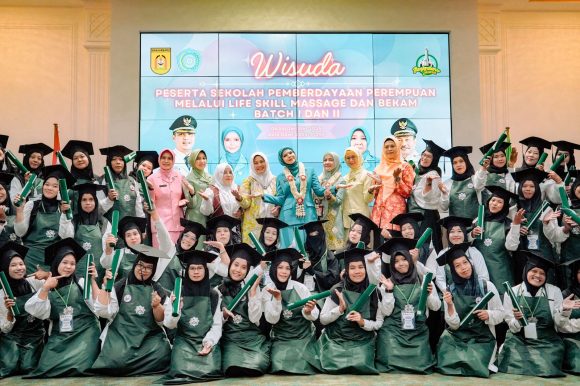 Vivi Zubedi : Perempuan adalah Tonggak Perekonomian