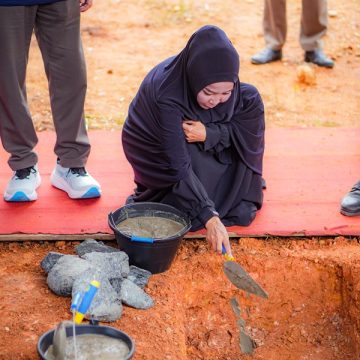 Letakkan Batu Pertama Pembangunan Wadi Mubarak di Banjarbaru, Nurliani Ingin Kualitas Pendidikan Agama Islam Meningkat