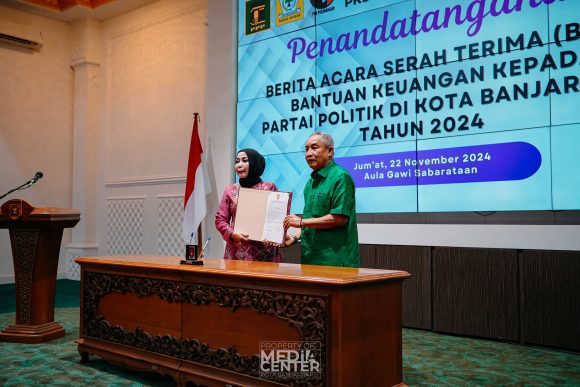 9 Partai Politik Terima Bantuan Keuangan dari Pemerintah Kota Banjarbaru