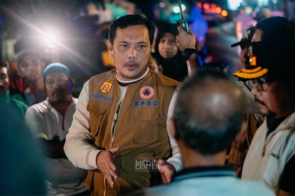 Wali Kota Banjarbaru Tinjau Posko Pengungsian Banjir, Pastikan Kebutuhan Warga Terpenuhi