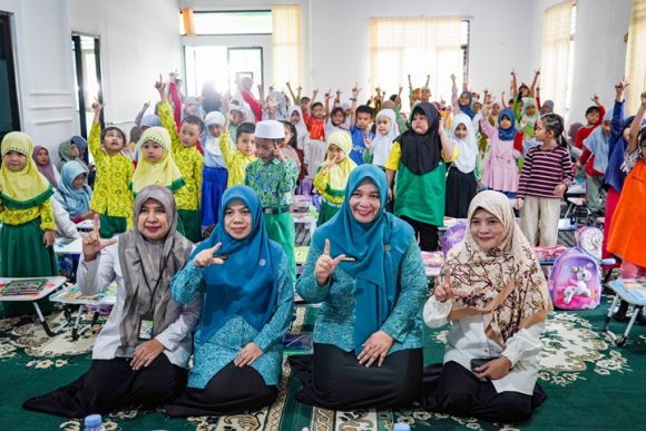 Paud se-Kota Banjarbaru Tunjukkan Bakat, Storytelling dan Mewarnai Ramaikan Festival Literasi 2025