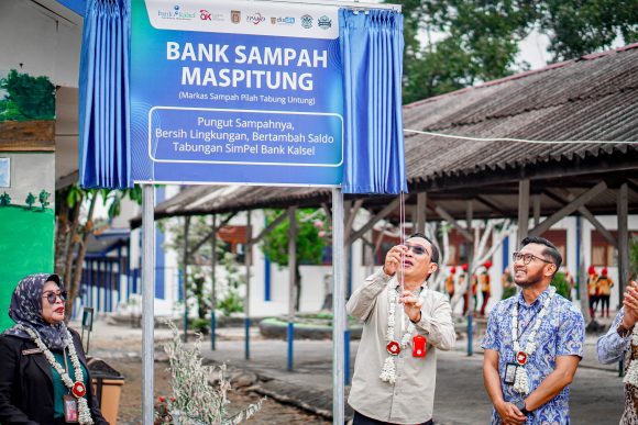 Mas Pitung Resmi Hadir di SMPN 3 Banjarbaru, Siswa Nabung Lewat Hasil Sampah
