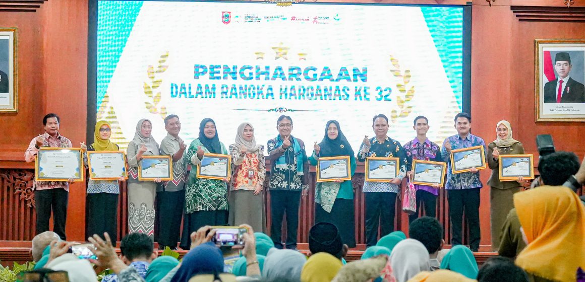 Peringatan HARGANAS ke-32 Tingkat Provinsi Kalsel, Banjarbaru Terima Penghargaan