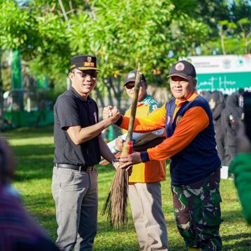 MCB08902bjbtv Peringati Hari Lingkungan Hidup Sedunia 2025, Pemko Banjarbaru Gelar Apel Bersama dan Aksi Bersih Sampah Plastik