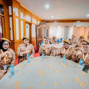 WhatsApp Image 2025-06-24 at 22.16.26 Hari Ketiga Retret, Erna Lisa Simak Arahan Sejumlah Menteri