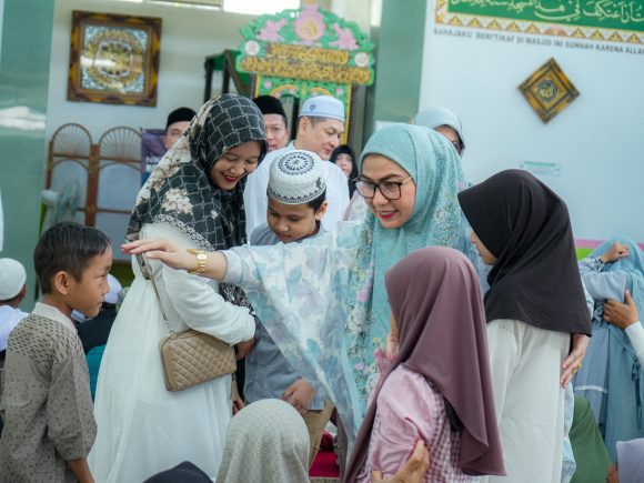 Peringati 10 Muharram, Wali Kota Banjarbaru Bersilaturahmi dengan Majelis Ta’lim dan Santuni Anak Yatim
