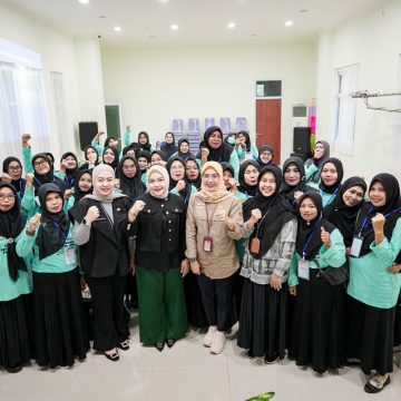 MCB00477bjbtv Peserta Sekolah Pemberdayaan Perempuan Dibekali Kelas Business Marketing dan Financing