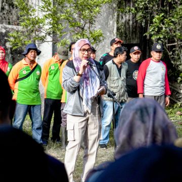 MCB09060 Wali Kota Banjarbaru Ajak Warga Lestarikan Keanekaragaman Hayati Lewat Penanaman Pohon