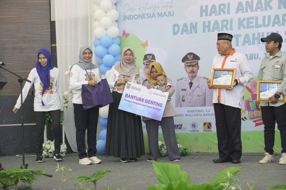 Banjarbaru Peringati HAN ke-41 dan HARGANAS ke-32 Sekaligus Kukuhkan FAD dan Ayah Bunda GenRe