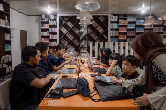 Tingkatkan Kemampuan Digital, Dinas Perpustakaan Adakan Pelatihan untuk Masyarakat