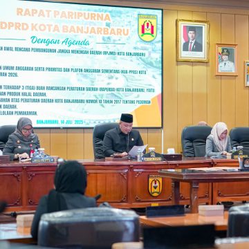 DPRD Banjarbaru Resmi Sahkan 3 Raperda Strategis untuk Perlindungan Produk Halal, Pengelolaan Aset, dan Pemakaman