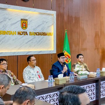 WhatsApp Image 2025-07-25 at 09.49.18 Banjarbaru Canangkan Kelurahan Bebas Maladministrasi