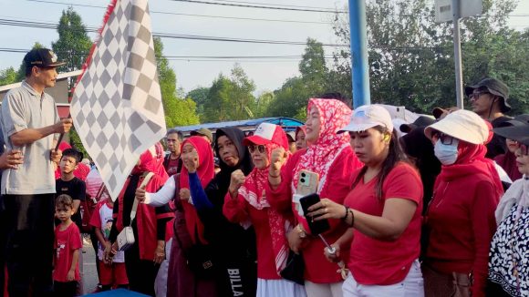HUT Kemerdekaan RI Ke-80 Jalan Sehat Bersama Seluruh Warga Kelurahan Guntung Manggis Sangat Meriah