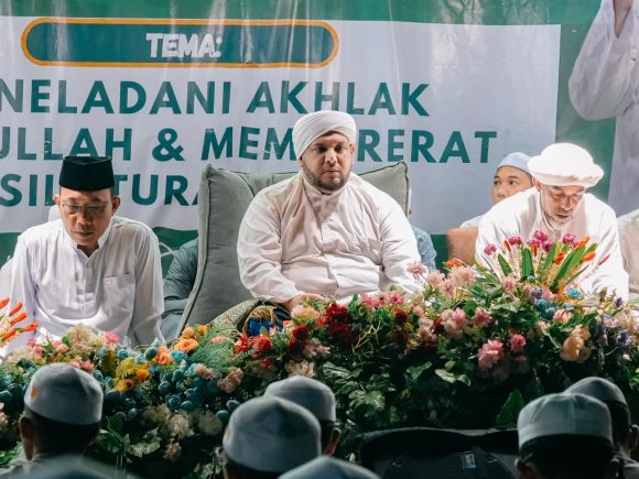 Habib Muhsin Al Hamid dari Tanggul Hadiri Tablig Akbar Sungai Besar
