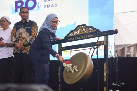 Dari Kuliner sampai Kerajinan, Expo KUMKM Banjarbaru 2025 Resmi Dibuka