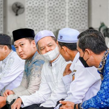 Ratusan Warga Banjarbaru Padati Masjid Al Munawwarah untuk Memperingati Maulid Nabi
