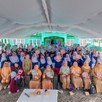 default DKP3 Banjarbaru Gelar Program GENIUS untuk Tingkatkan Gizi dan Edukasi Siswa