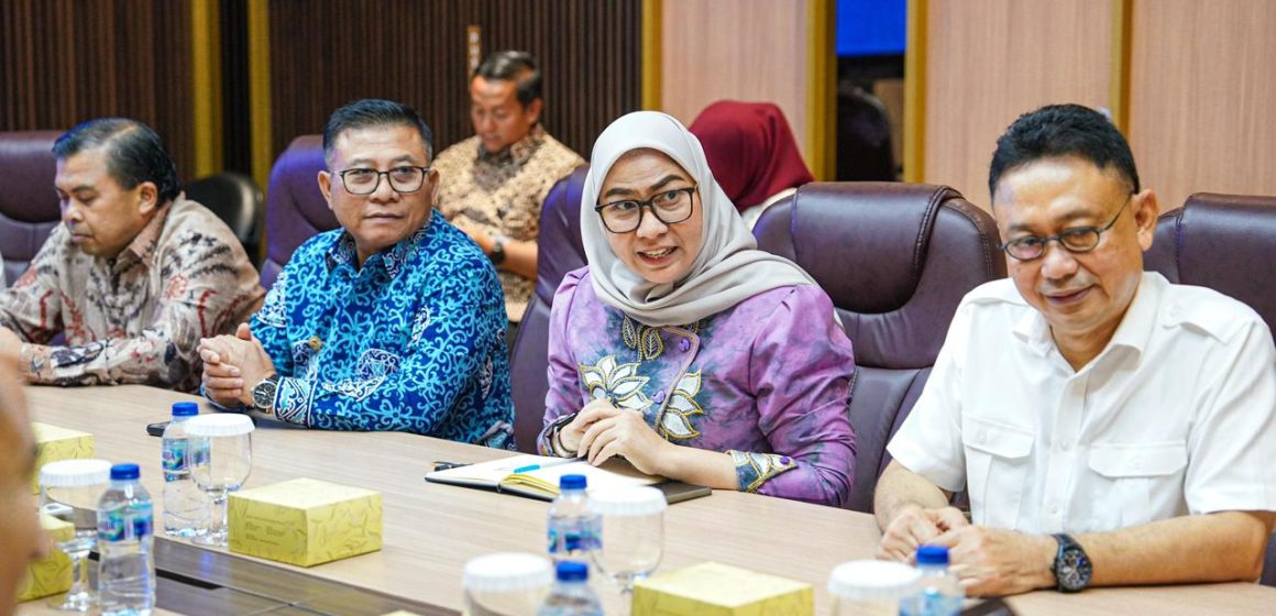Wali Kota Banjarbaru Ambil Bagian Sampaikan Aspirasi ke Kantor Staf Presiden