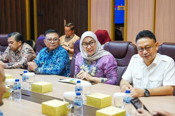 Wali Kota Banjarbaru Ambil Bagian Sampaikan Aspirasi ke Kantor Staf Presiden
