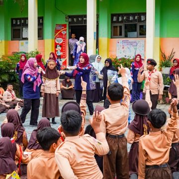 Penuh Antusias! Ratusan Siswa SDN 2 Komet Belajar Cinta Ikan Bersama DKP3 Banjarbaru